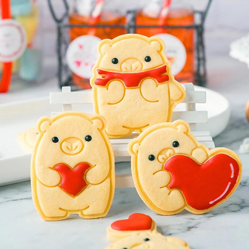 PLA Plastic 3D Cartoon Bear Cookie Mould Valentine's Day Love Baking Mould Fondant Biscuit Cutter Cake Decorating Accessories