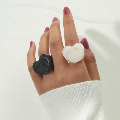 Minimalistisches Retro Französisches Herzring-Set - 2-teilig Acryl