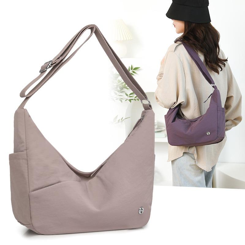Lässige und leichte Umhängetasche Damen Sommer neu hochwertig Arbeits-Nylon-Pendler-Tasche Sport-Schultertasche