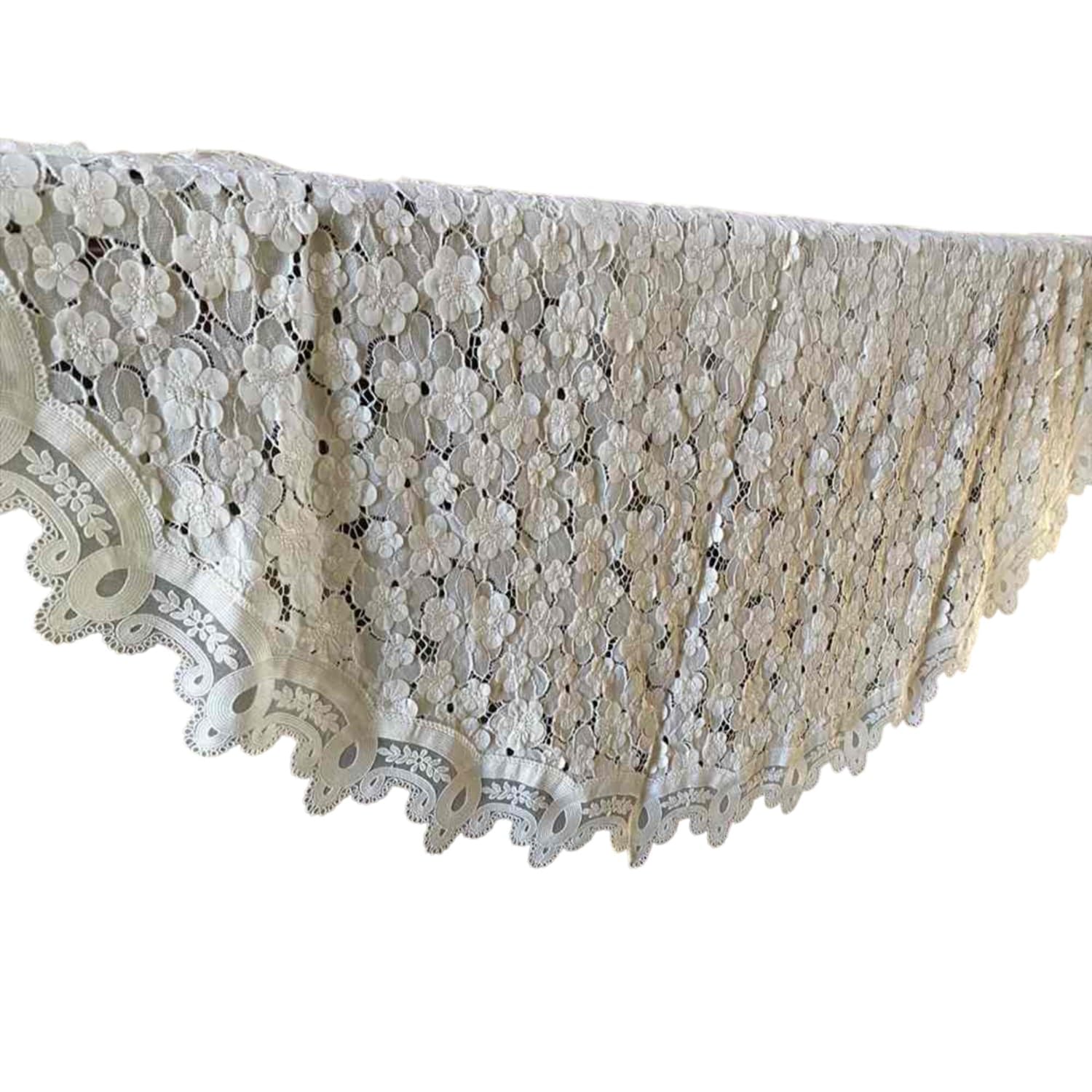 

Скатерть круглая Vivienne 143 см с цветочным кружевом-лентой для стола и центра стола (WK0624N2) Вышивка Off-White, Дорожка,