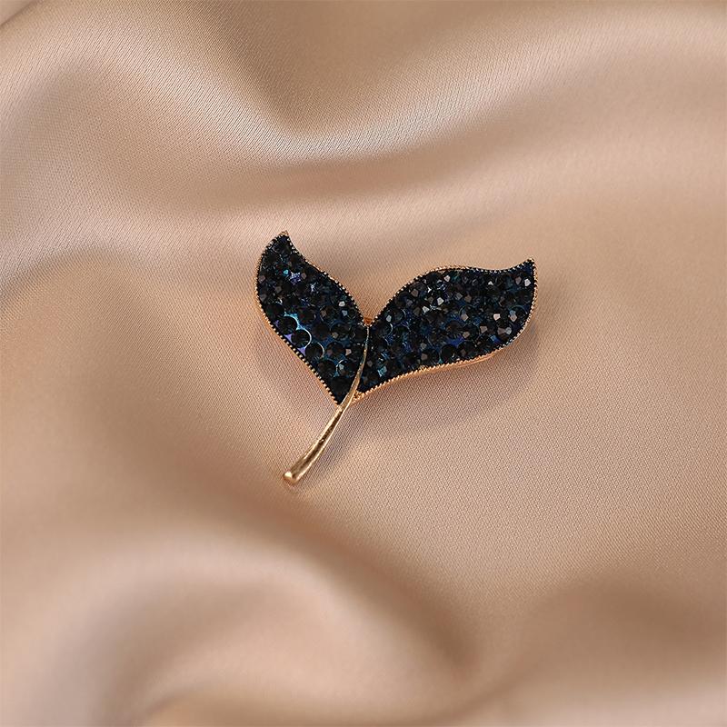 Butterfly Musical Note Brooch Fashionable Retro Corsage Clothing Pin Anti-Exposure Accessory