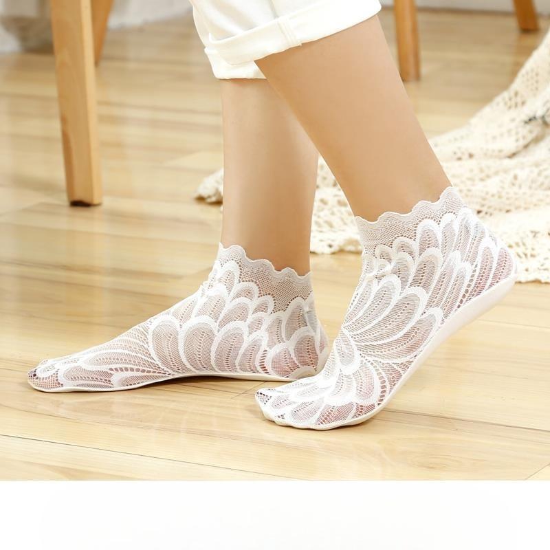 Ruffled Lace Sexy Sheer Short Tube Socks for Women In Spring and Summer, Plain Color, Mesh Cotton Bottom, Mid-length Socks