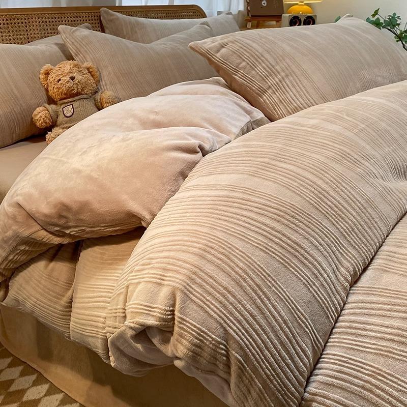 Double-Sided Thickened Milk Coral Fleece Bed Four-Piece Set Fleece Quilt Cover Coral Flannel Bed Sheet Bedding