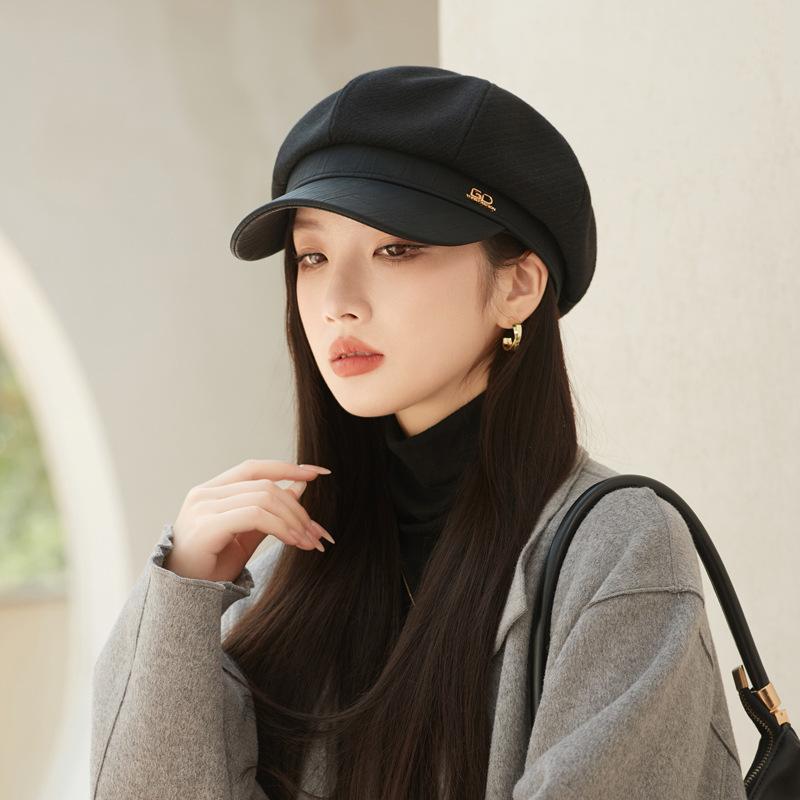 Autumn and Winter British Retro Leather Octagonal Hat Casual and Fashionable Versatile Face Showing Small Duck Tongue Beret