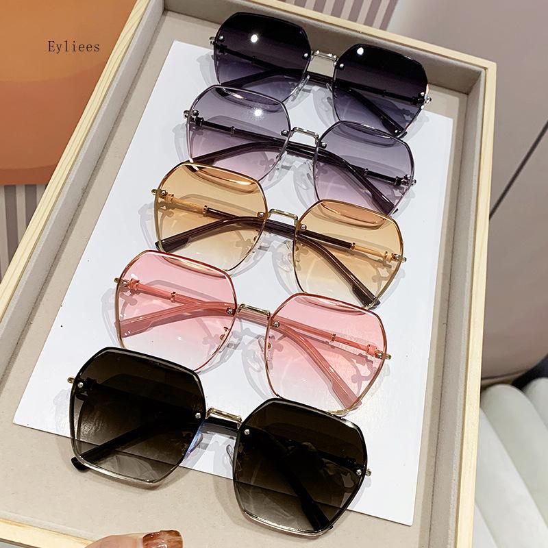 Brand Design  Fashion New Polygonal Metal Sunglasses Retro Ladies Glasses Classic Trend Luxury Driving Travel Eyewear