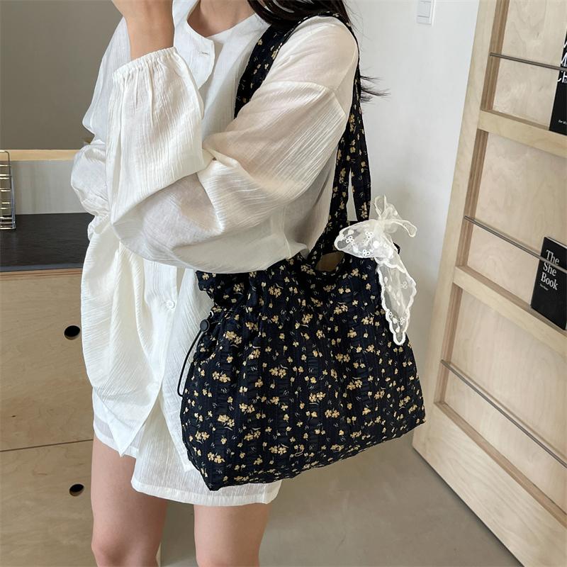 

Женская сумка с цветочным принтом, большая вместительная парусиновая простая сумка на шнурке, летняя повседневная сумка для девочек, уличная сумка чёрный