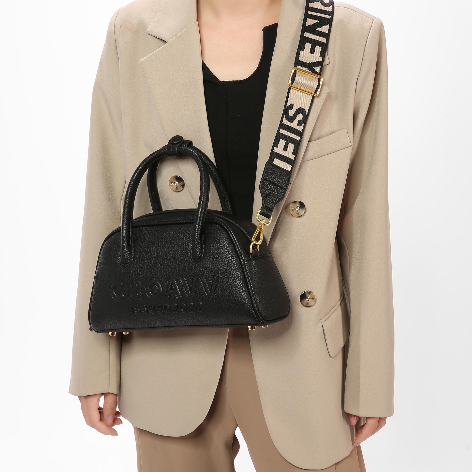 2025 Summer New High-End Handbag, Ins Trendy Niche Handbag, Vintage Commuter Women s Tote Bag чёрный