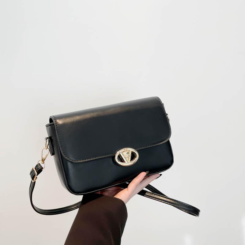 

Niche bag 2025 new fashionable solid color texture shoulder underarm bag summer versatile messenger bag women s bag чёрный