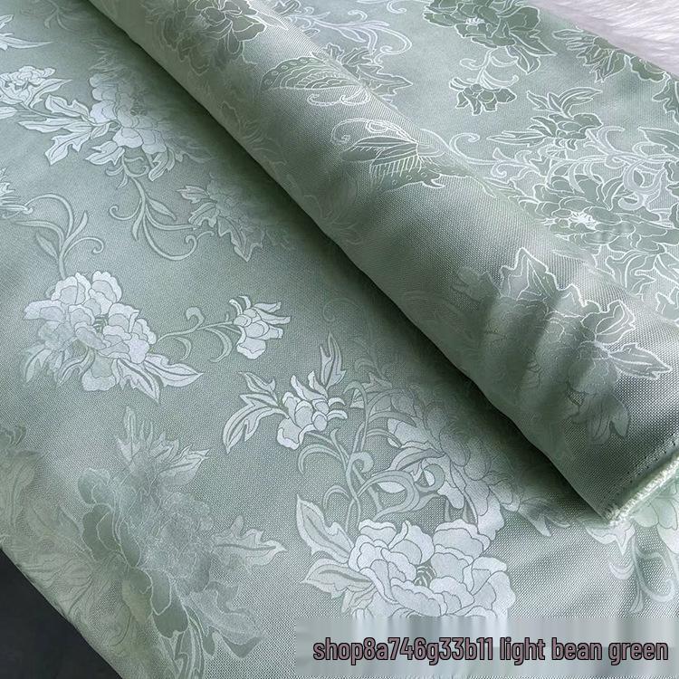 Žakárová látka Hanfu Qipao s otevřeným vzorem Motýli a pivoňky - 100% morušové hedvábí