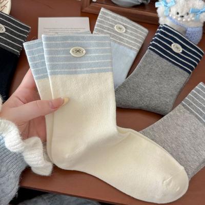 Herbst- und Winter Socken aus reiner Baumwolle mit Streifen und Schleife, gestreifter Schulstil, vielseitig, süße und mädchenhafte Frotteesocken
