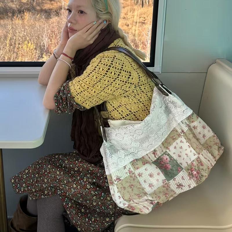 Floral Patchwork Canvas Shoulder Bag Vintage Lace Trim Hobo Bag Large Capacity For Commute & Travel Women Lightweight Handbag