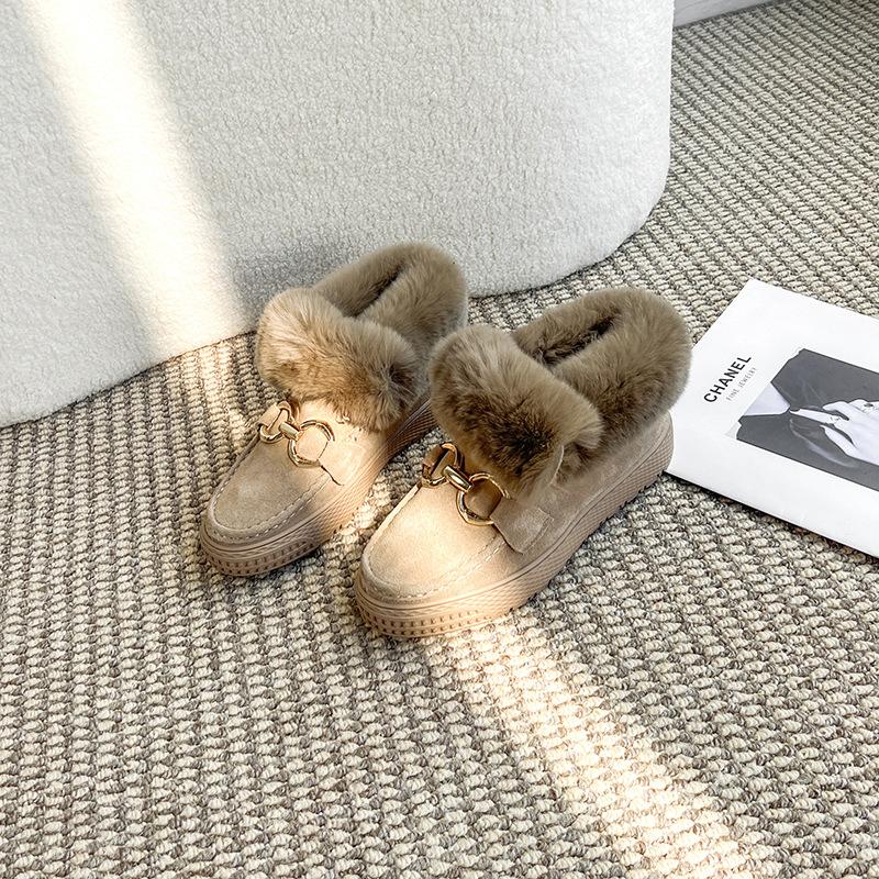 Leather fur shoes women's winter new Doudou shoes women's cotton shoes piled thickened soft sole non-slip warm black cotton boots