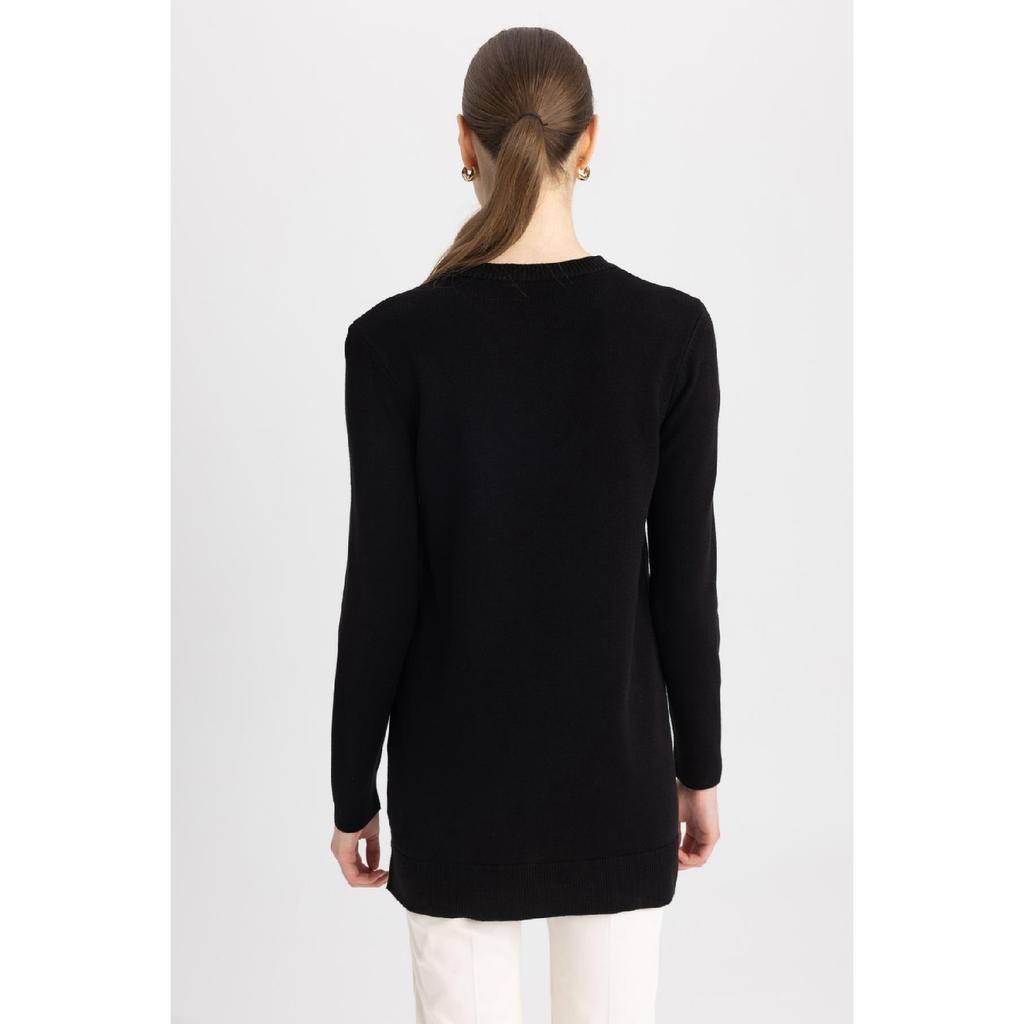 Tunika z okrągłym dekoltem o regularnym kroju