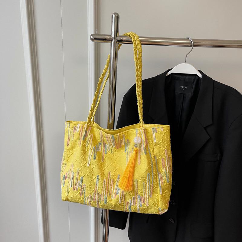 Large Capacity Fashionable Tote Bag For Women With Stylish Design And Versatile Use In Black Beige Yellow Blue And Pink