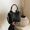 Retro niche handbag bag women's new trendy simple casual shoulder bucket bag versatile messenger bag