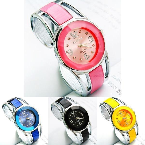 Unisex Bracelet Watch Quartz Analog Wristwatch In Vibrant Candy Colors For Everyday Style