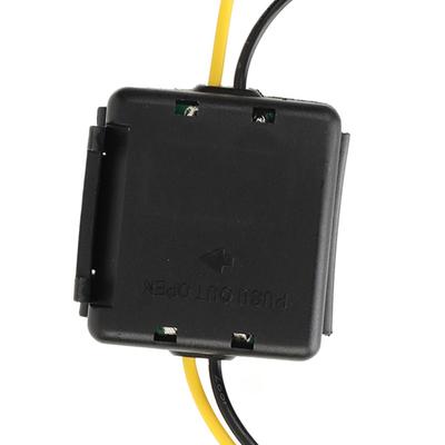 Accessori elettronici per auto – Cavi auto, adattatori e prese