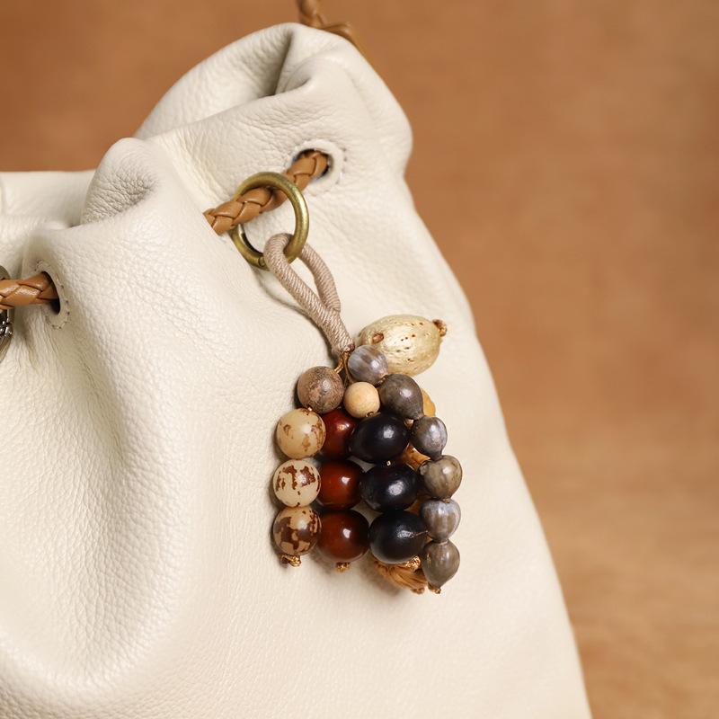 New Chinese-Style Red Bean Hand-Woven Bodhi Keyring Retro Car Pendant
