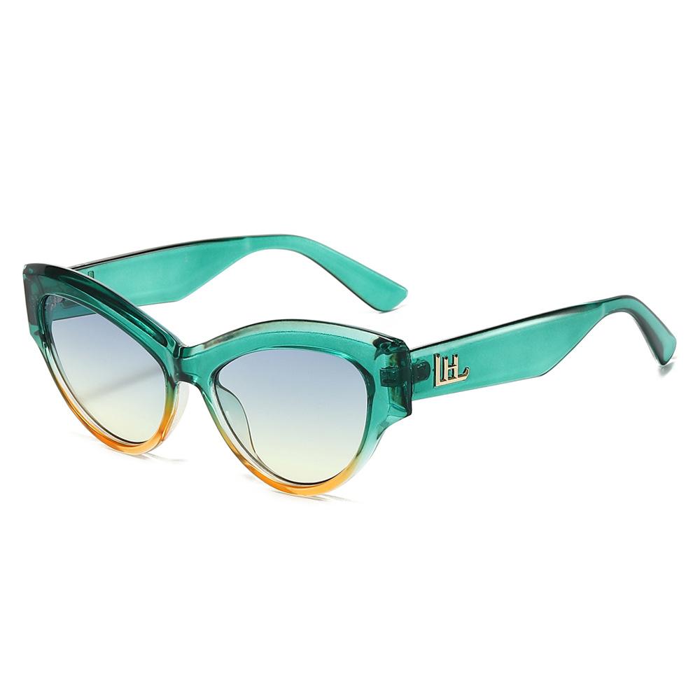 Modern Sunglasses Street Photography Cat Eye Men And Women Sunglasses Model Glasses