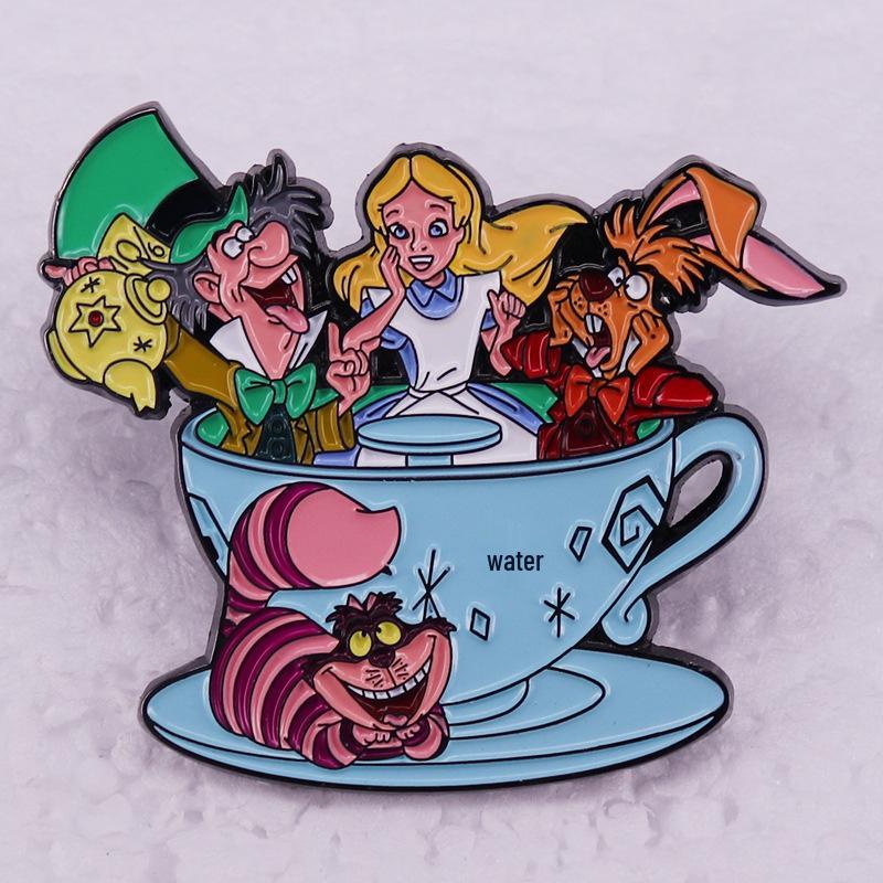 Dreamy Teacup Cartoon Animation Brooch Badge