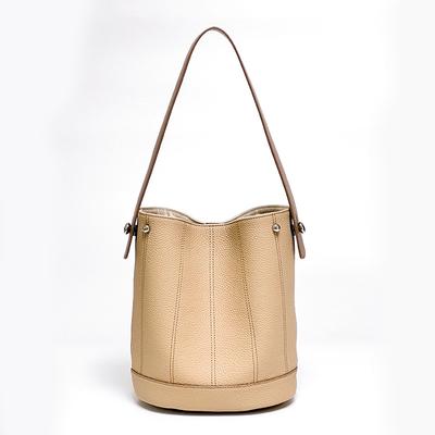 New Top Layer Cowhide Women's Bag, Fashionable and Minimalist Bucket Bag, Contrasting Color, Large Capacity Crossbody Bag, Leather Shoulder Bag