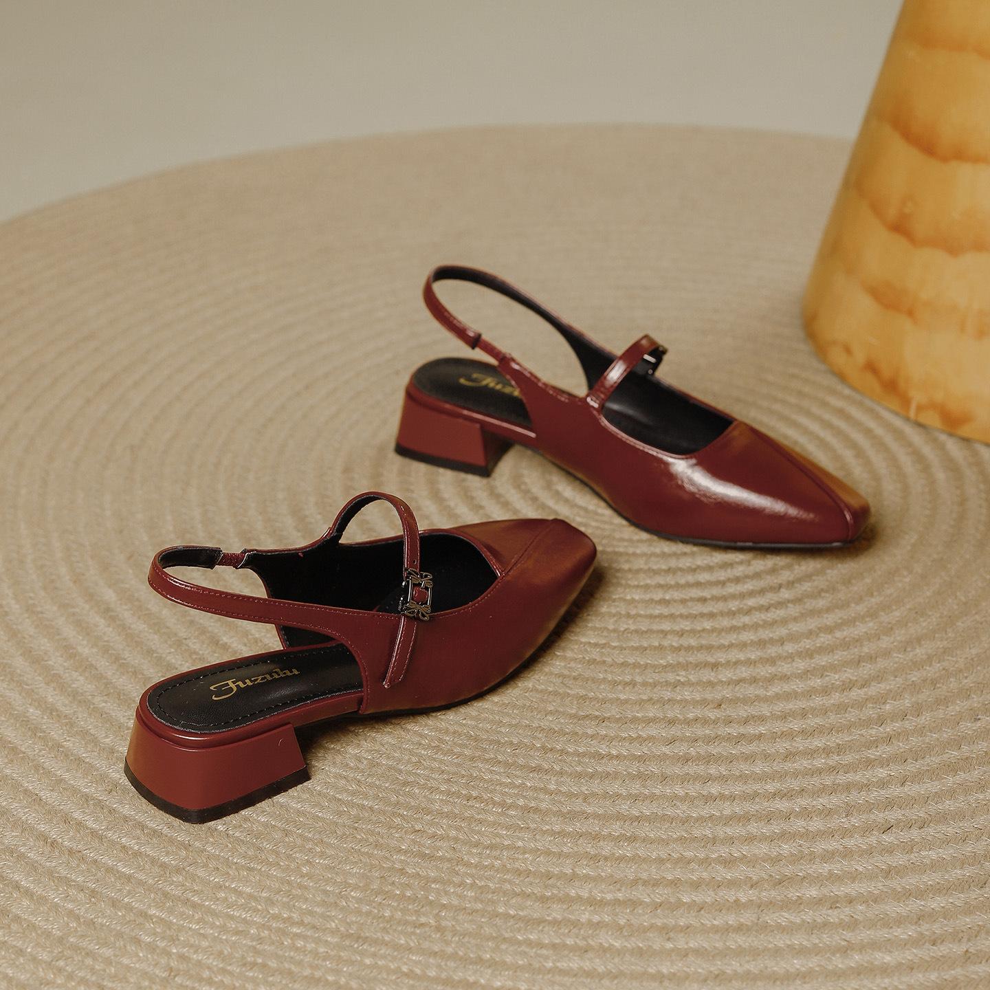 

Square head shallow mouth bag head sandals women s versatile summer 2025 new fashionable and elegant thick heel not tired feet high heels 40 бордовый