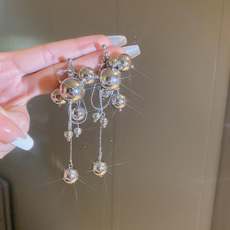 Silver Needle Vintage Pearl and Rhinestone Flower Earrings - French High-End Niche Court Style