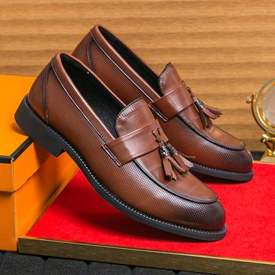 Modne męskie mokasyny Luksusowa marka Skórzane buty wizytowe Oddychające wsuwane Solidne formalne casualowe buty Ręcznie robione designerskie buty męskie Mokasyny