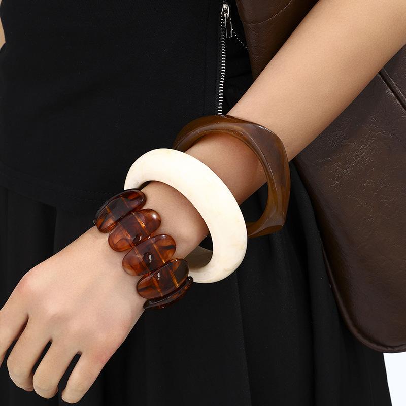 Popular bracelet translucent smudged acrylic jewelry exaggerated ins curved resin bracelet jewelry