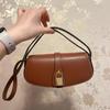 Damen Echtleder Umhängetasche Neues Schlossdesign Nische Hochwertiges Design Sattel Crossbody Ledertasche