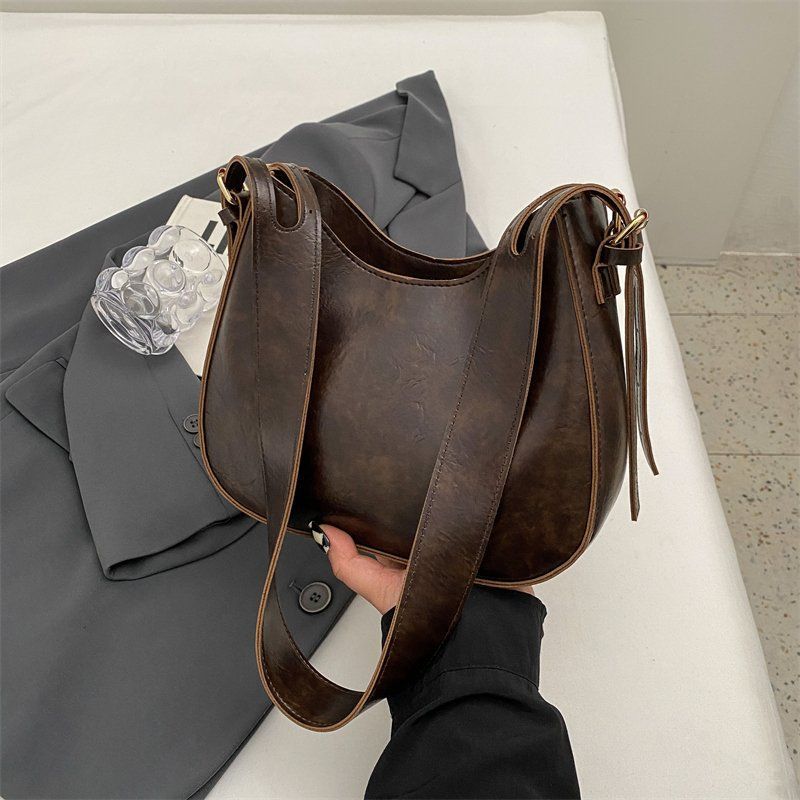 

Autumn and winter underarm bag women s 2025 new retro fashion bucket bag versatile commuter messenger bag women s shoulder bag no specification