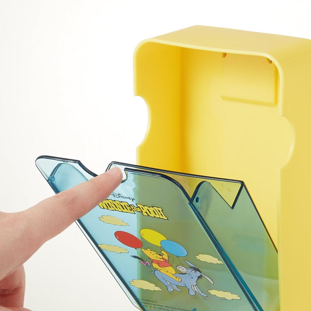 Skater Magnetic Swing Small Item Convenient Disney Retro Winnie the Pooh KMGB2 Pocket, Storage, Organizer, Magnetic, Design,
