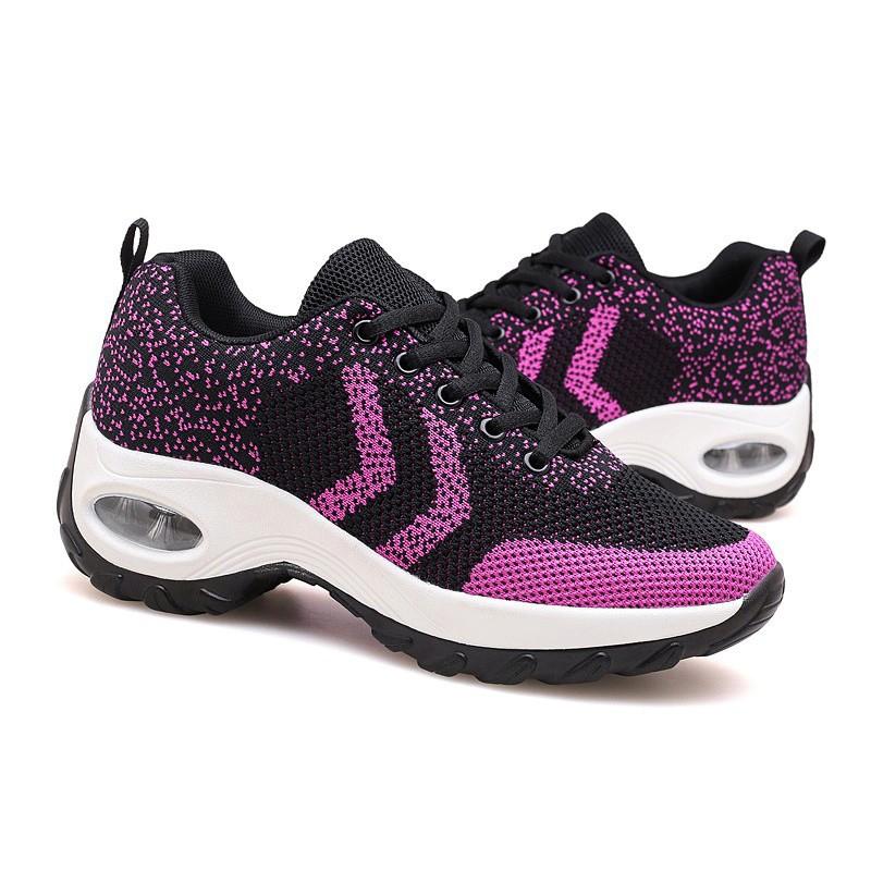 Outdoor travel large size fly-woven sports shoes air cushion