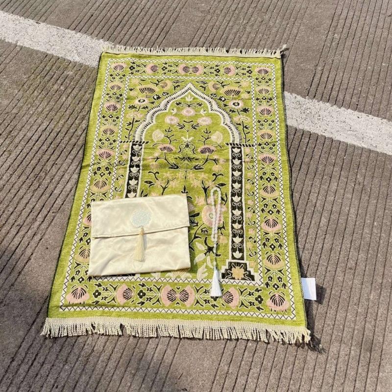 Elegant Prayer Carpet Praying Mat Pack With Beads 3PCS For Men Women Great Gift For Religious Holiday