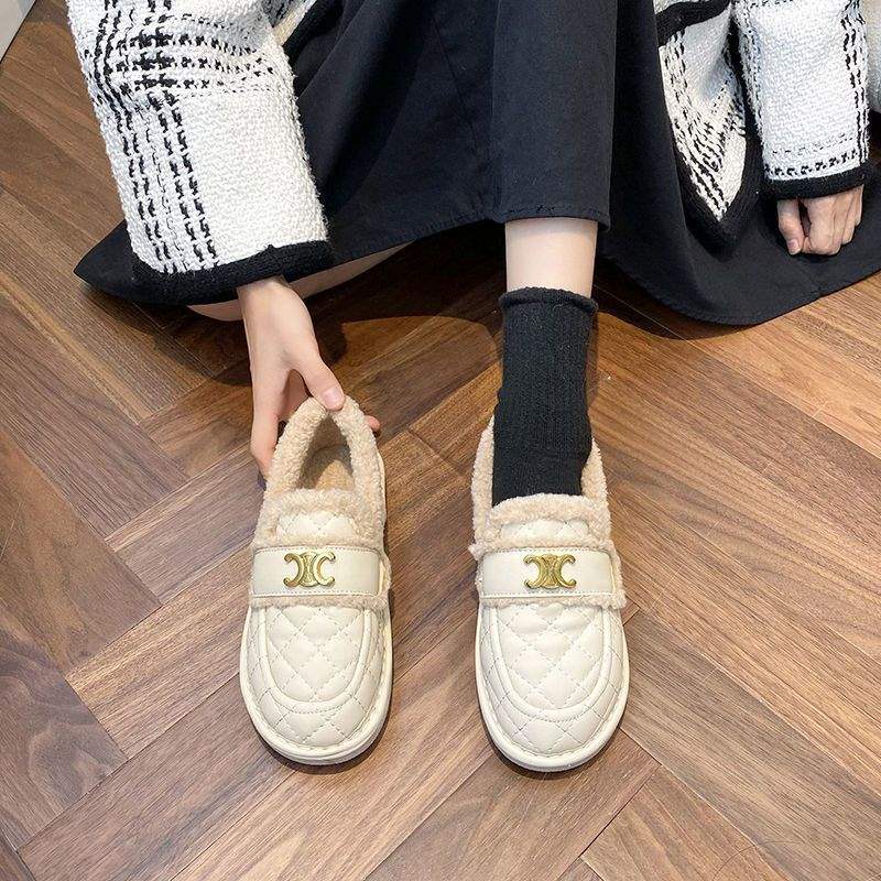 

British style small leather shoes for women in the winter of 2025, new versatile velvet thermal cotton shoes, and snow boots and Doudou shoes outside. 40