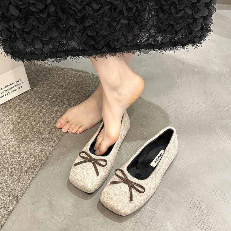 Retro flat-bottomed bow single shoes women's spring and autumn 2025 new shallow mouth French late evening breeze fluffy Mary Jane shoes