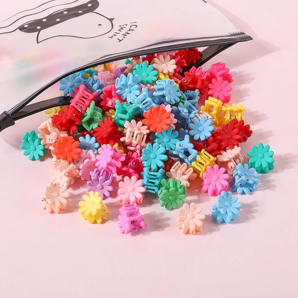 50 ks Dívčí roztomilé kreslené sponky do vlasů Malá skřipcová sponka Květina Hvězda Malá skřipcová sponka do vlasů Dětská sladká sponka do vlasů Módní vlasové doplňky
