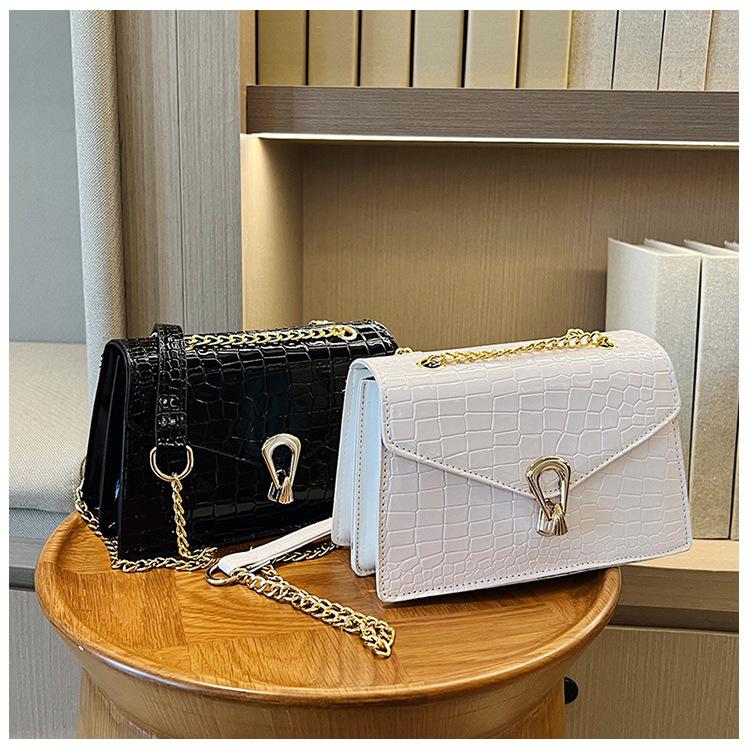 Crocodile Patterned Chain Women's Bag, Trendy Korean Version, Single Shoulder Crossbody Women's Bag, Small Square Bag