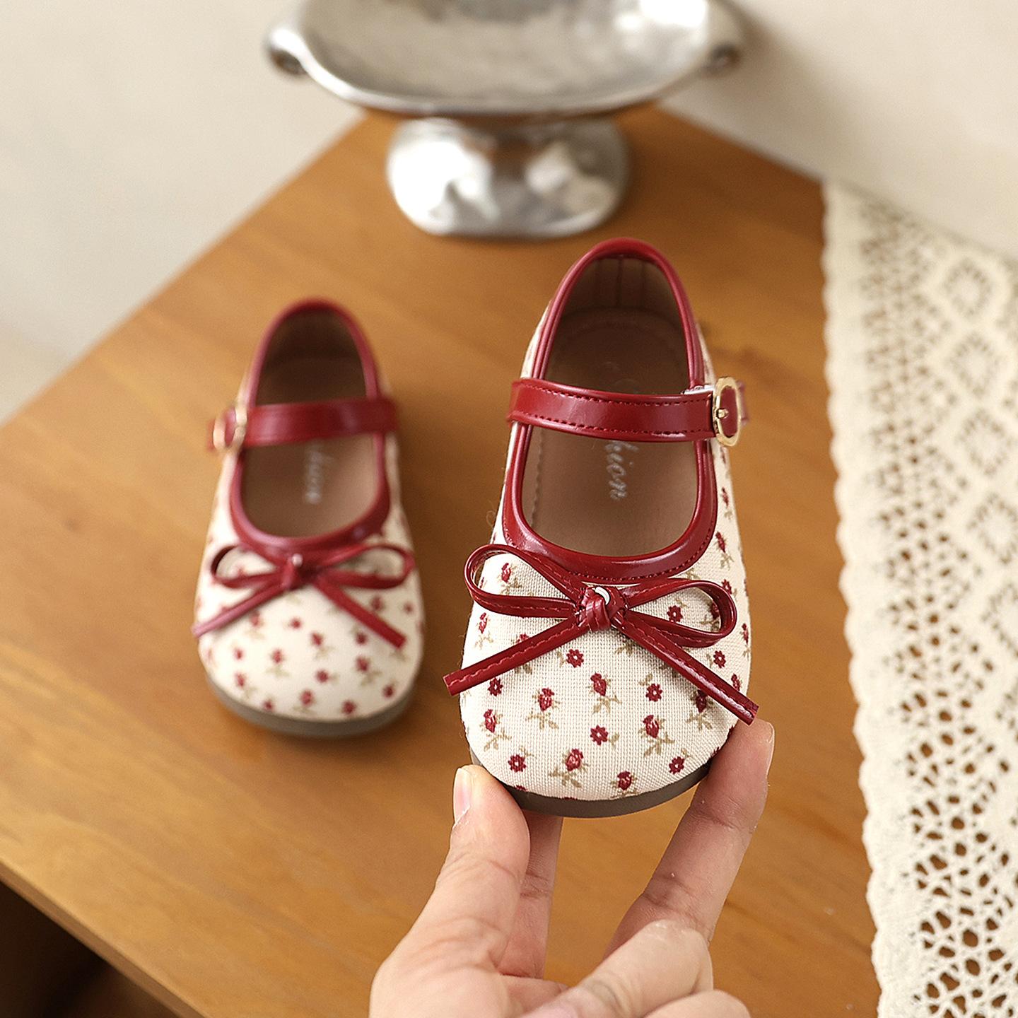 

New Style Girls Leather Shoes - Baby Soft-Tread Dance Shoes 25 червоний