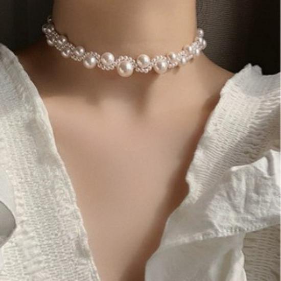 Trendy Korean Pearl Necklace: Versatile and Stylish Clavicle Chain for Women