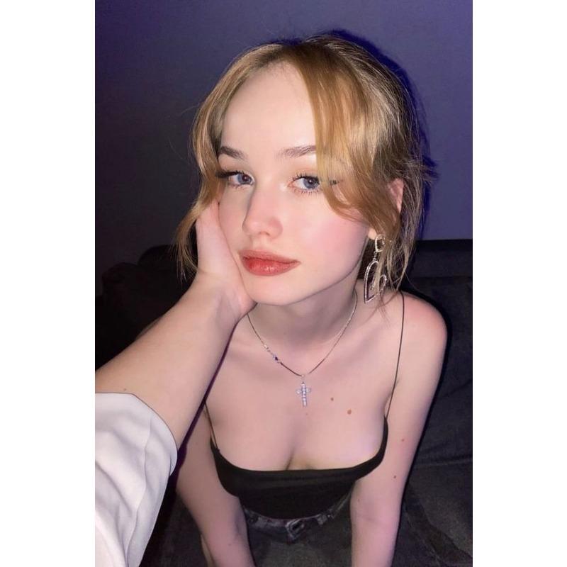 Pin-Up Girl Tin Plates, Garage Workshop Metal Decor 20x30cm