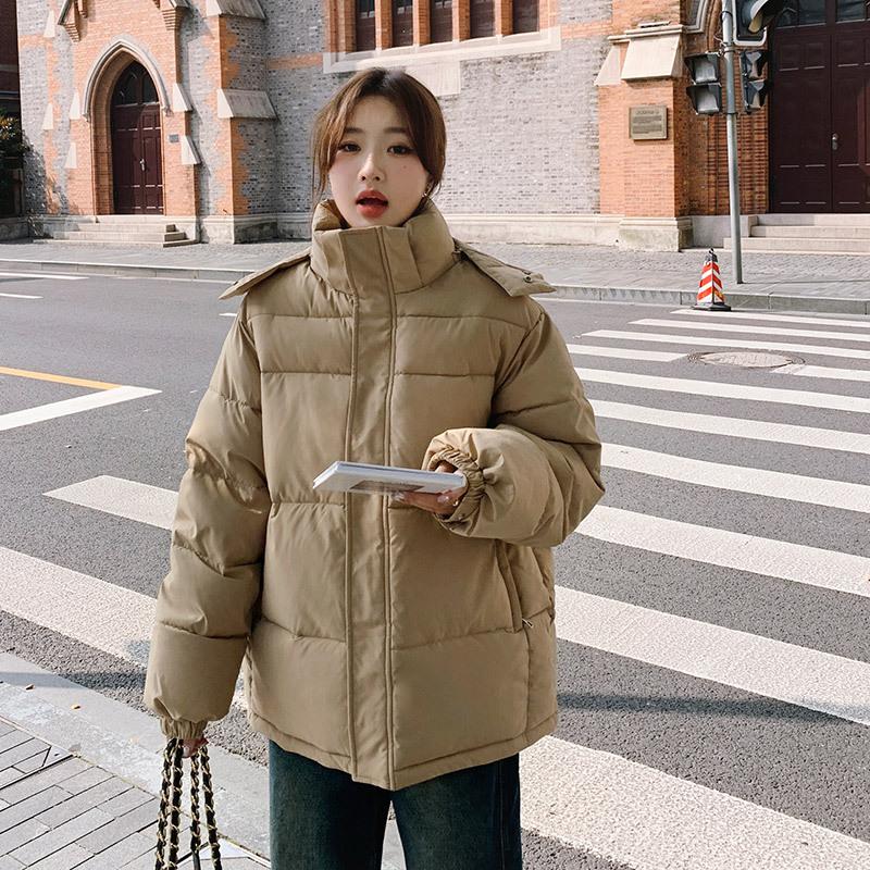 New Cotton-padded Jacket Women's Short Loose Detachable Hat Winter Plus Size Bread Coat Coat.