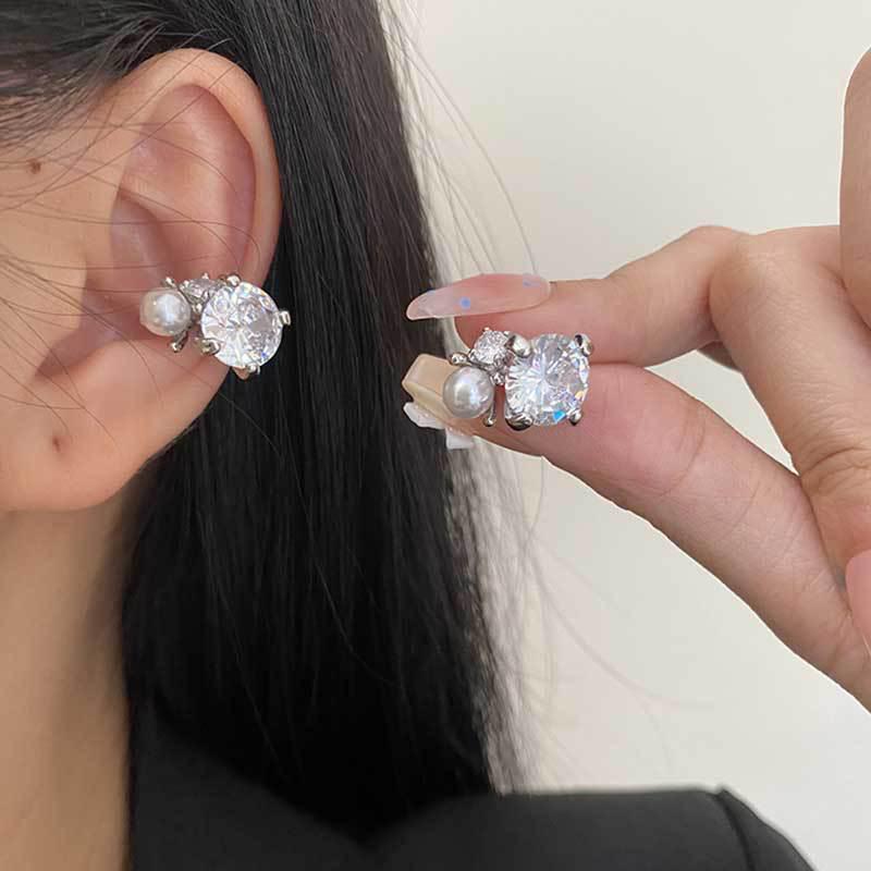 Eleganter 2024 Damen Ohrklemme Clip ohne Piercing - Leichter Luxus High-End Modeschmuck