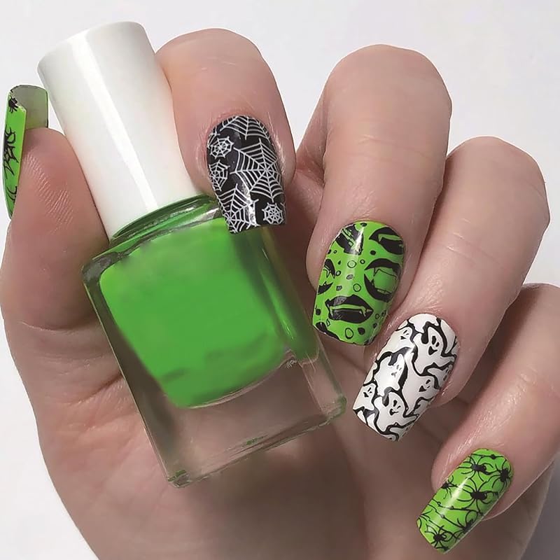 Yellow Press on Nails - Short Square Black Matte Fake Nails with Gold Glitter and Maple Leaf Pattern, 24 Pcs Halloween 1