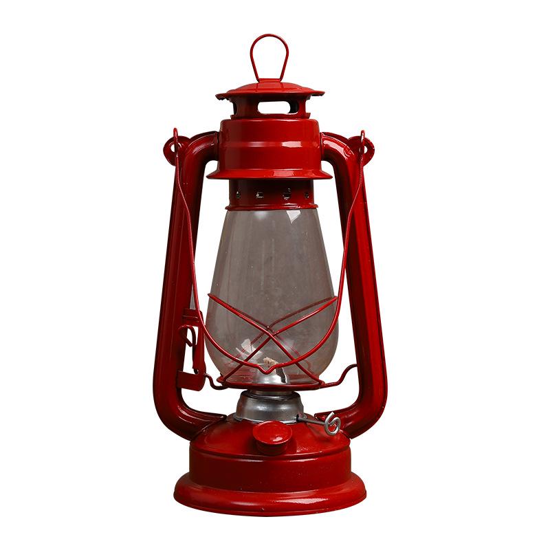 Vintage Handheld Kerosene Lantern: Antique-Style Outdoor and Household Lighting