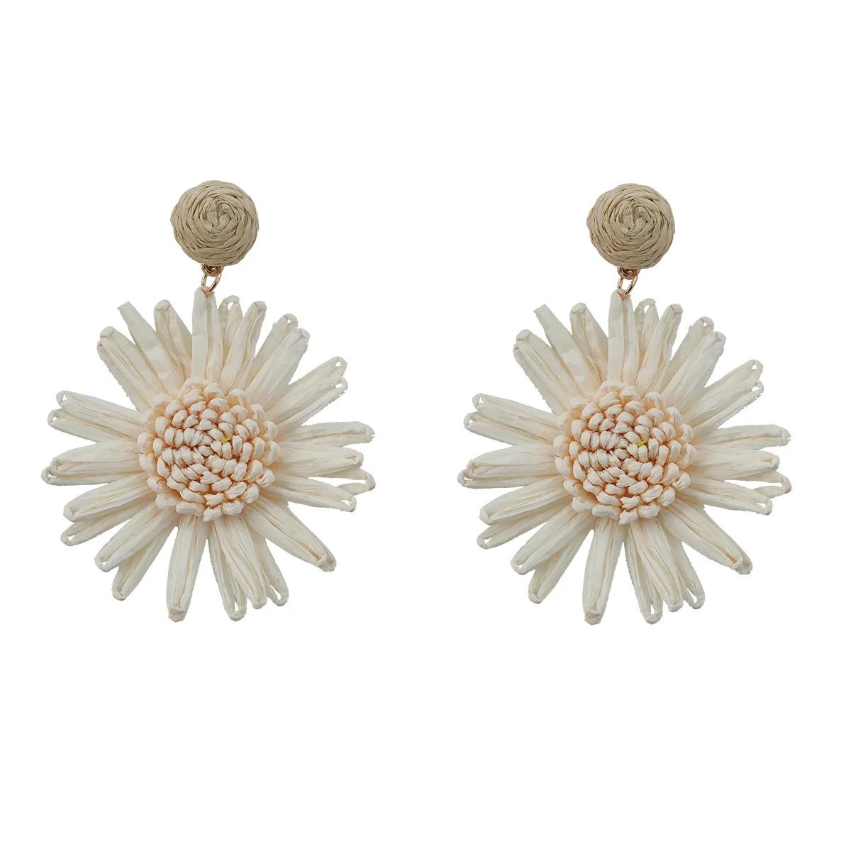 

Fashionable New Lafite Flower Geometry Earrings for Women s Exaggerated and Simple Dangle Earrings Banquet Zircon Accessories білий