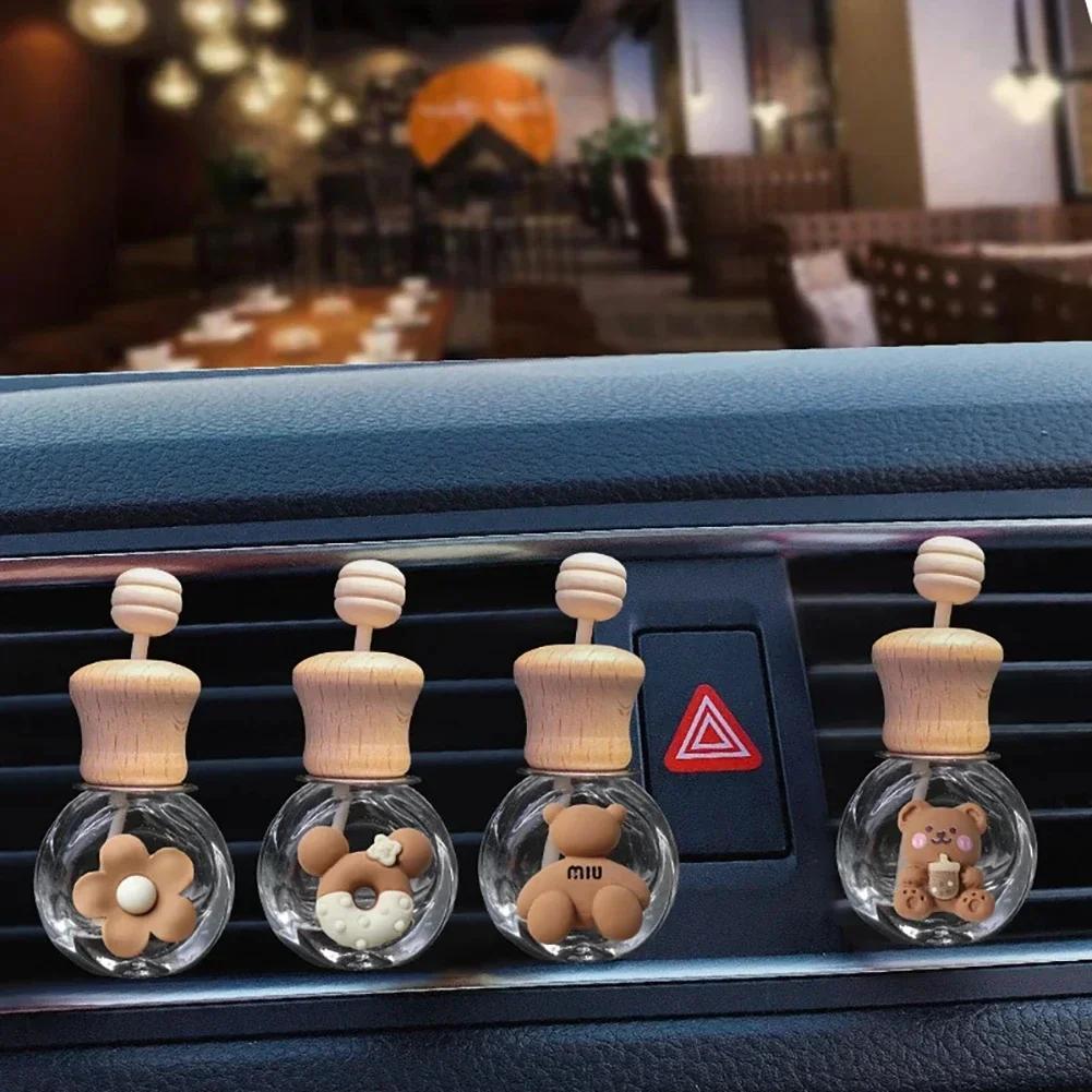1PCS Car Perfume Bottle Hanging Glass Pendant Lasting Fragrance Auto Ornament Essential Oils Diffuser Car Interior Decoration