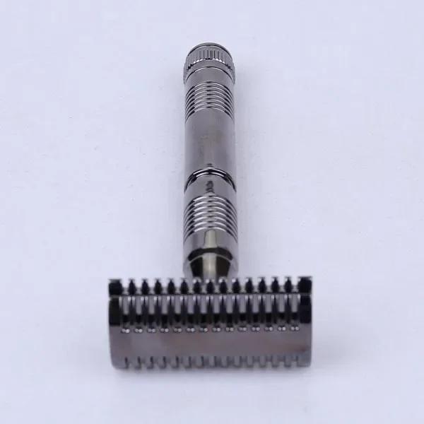 Yaqi Men's Gunmetal Double Edge Safety Razor Classic Shaving Tool for Smooth Facial Hair Removal