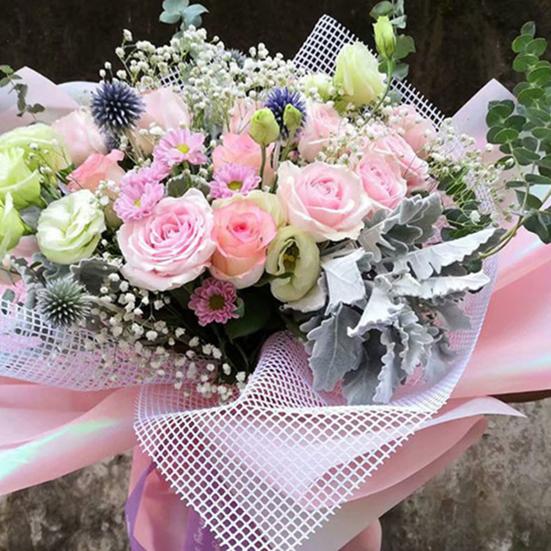 1 Roll Flower Wrapping Mesh Paper Decorative Eye-catching Polyester Craft Supplies Flower Wrapping Paper for Bouquet