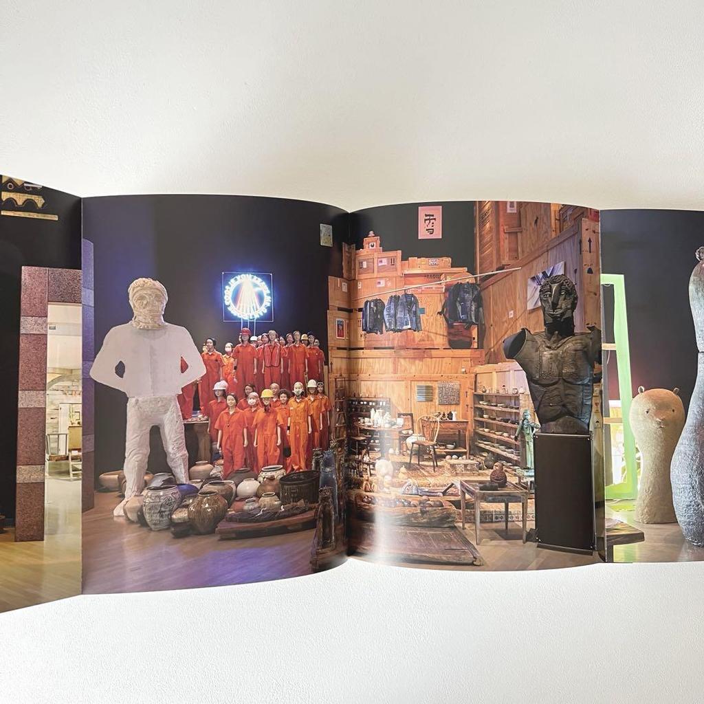 [USED] Takashi Murakami's Superflat Collection